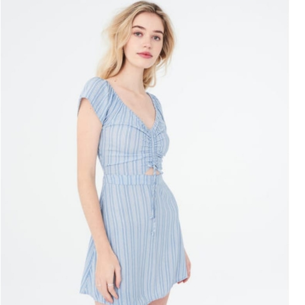 🔴NWT Aeropostale Sweetheart Cutout Dress